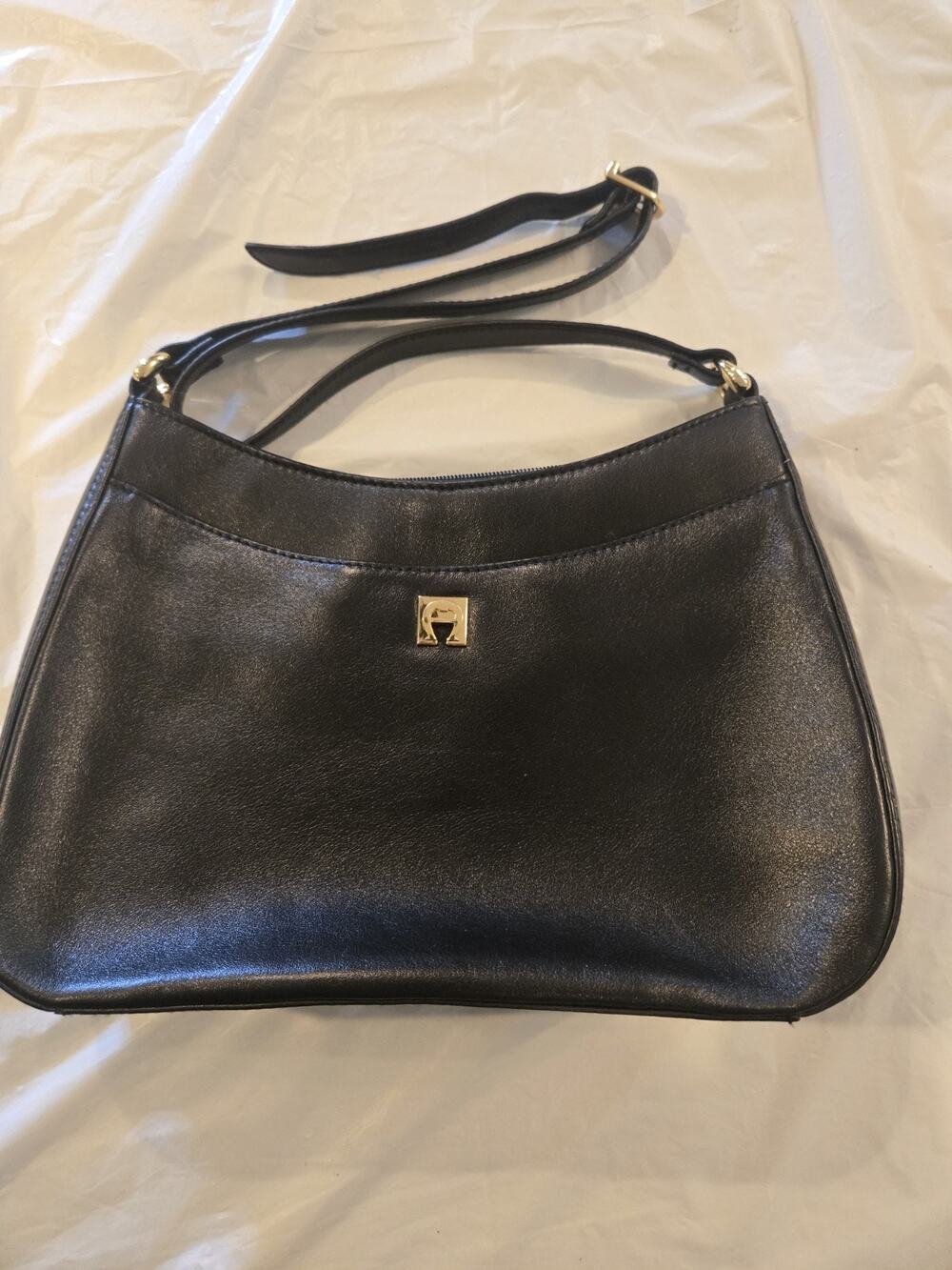 Etienne Aigner Womens Handbag Black Plaza Collection